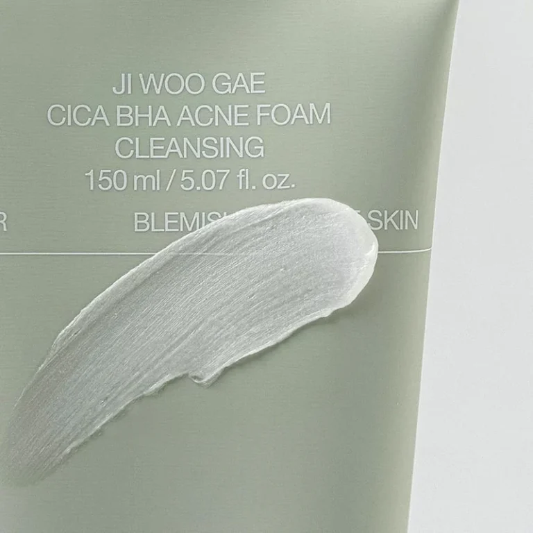 Ji Woo Gae Cica BHA Acne Foam Cleansing